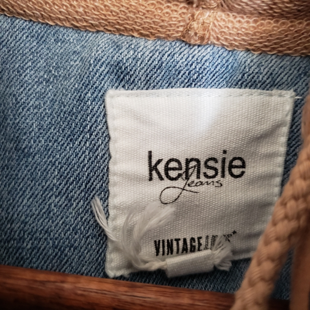 🌞SOLD🌞 Kensie Jeans Jean Jacket Womens Size Medium Leopard Print Raw Hem - Picture 7 of 11